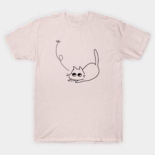 Cat with fly black line T-Shirt